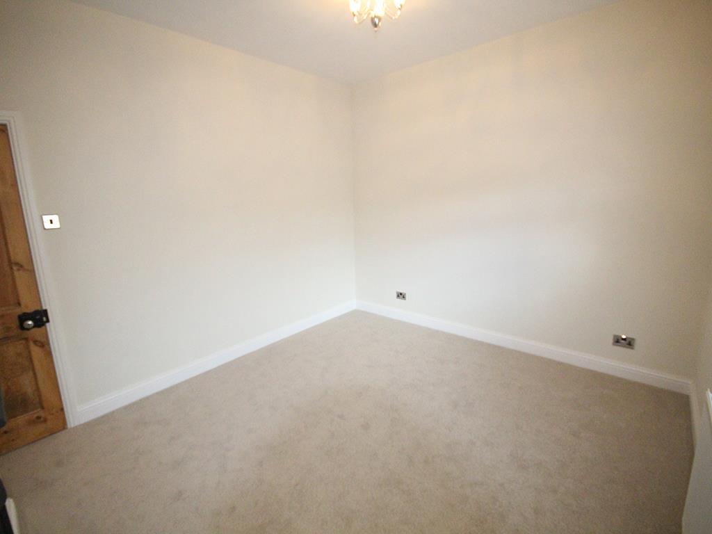 2 bedroom terraced house SSTC in Barnoldswick - 2015-05-19 15.08.31.jpg